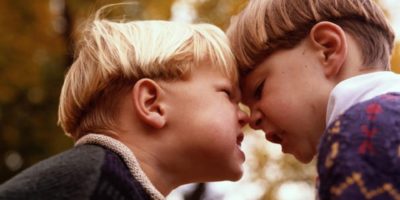 Детская агрессия: что мешает жить дружно?